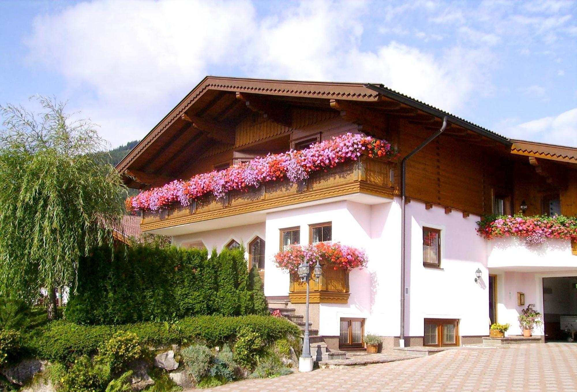 Ferienwohnungen Haus Sonnenschein Flachau Bagian luar foto